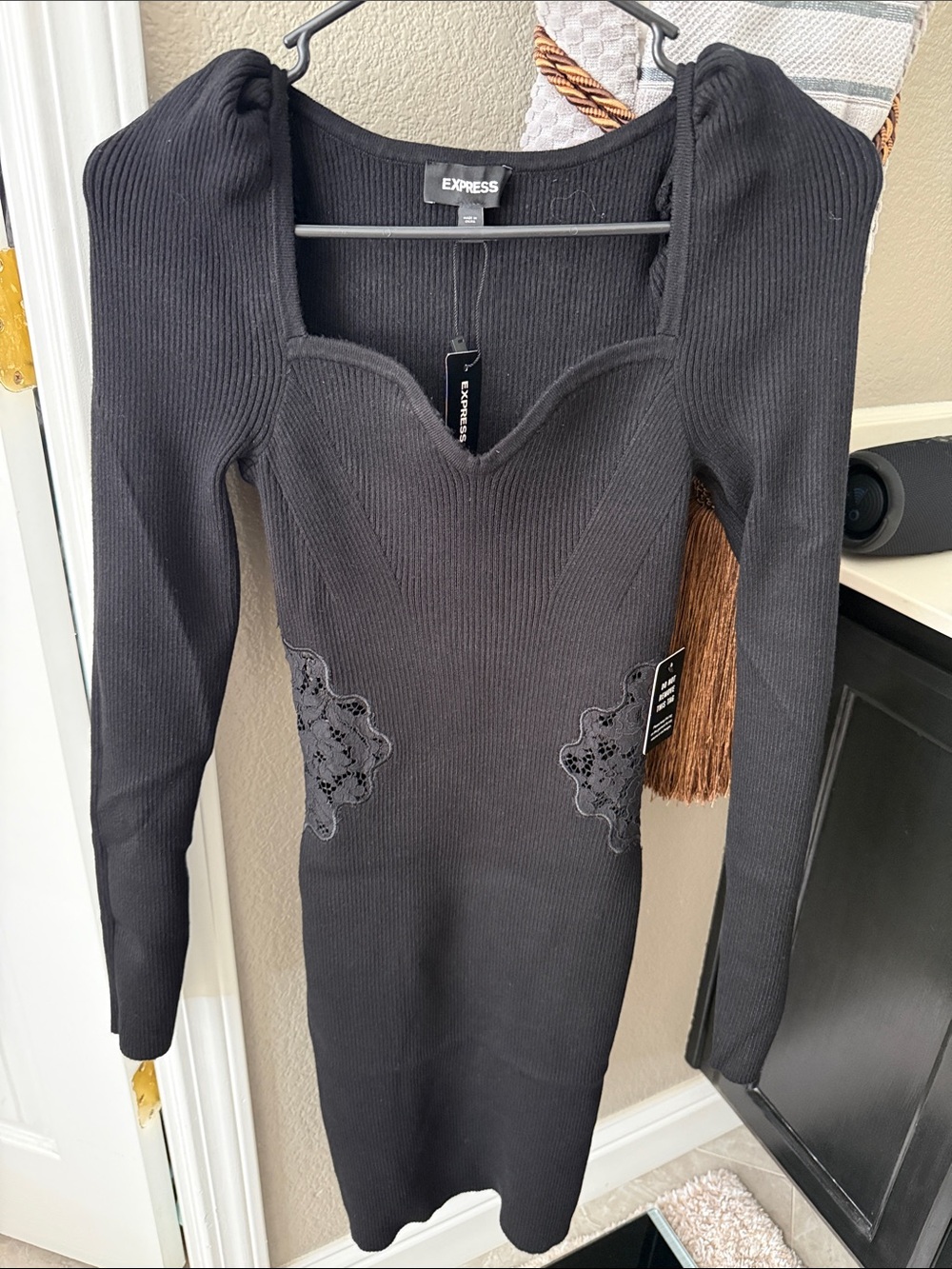 Express Black Ribbed Long-Sleeve Sweetheart Bodycon Dress